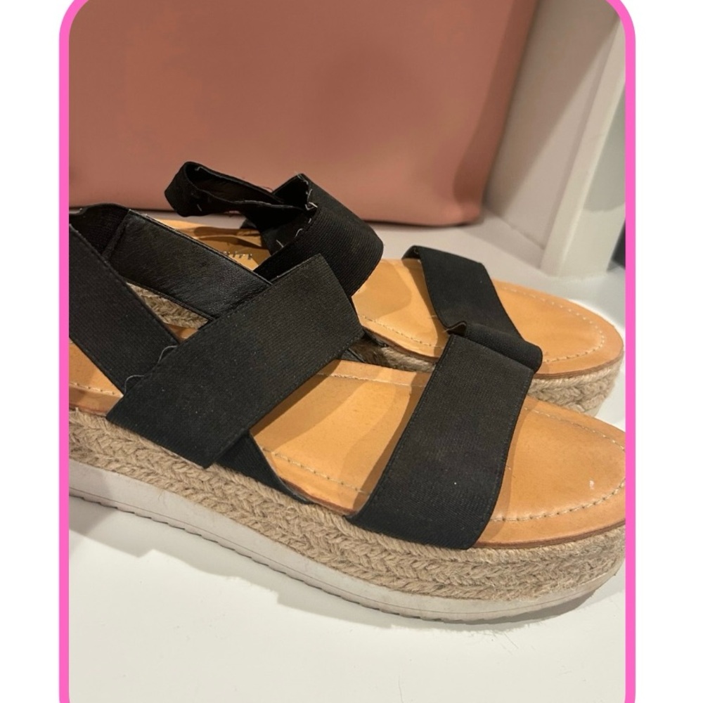 Elegant Black Espadrille Wedges